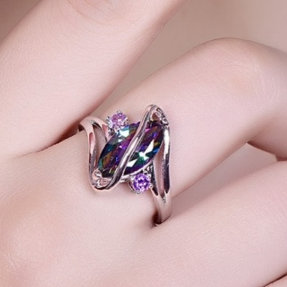 Ring  ***NEW Rainbow Topaz w Amethyst